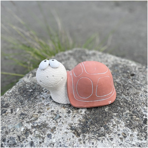 Garðstytta, Skjaldbaka með rauða skel